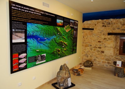 Centro de visitantes Tejada: Geología y fósiles